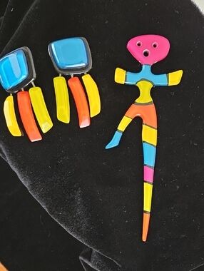 Colorful Retro Statement Acrylic Earrings and Matching Stripped Pin Set.